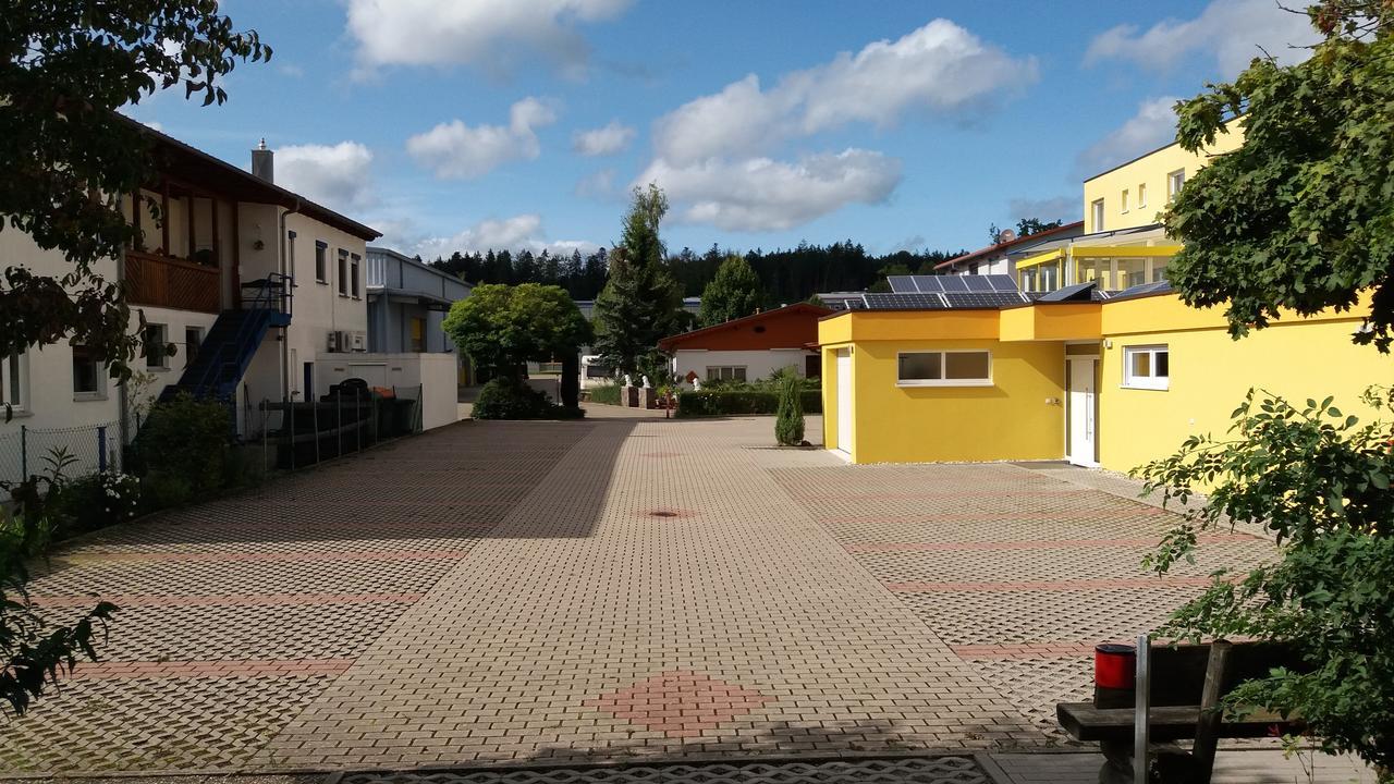 Motel Am Highway Althengstett Bagian luar foto